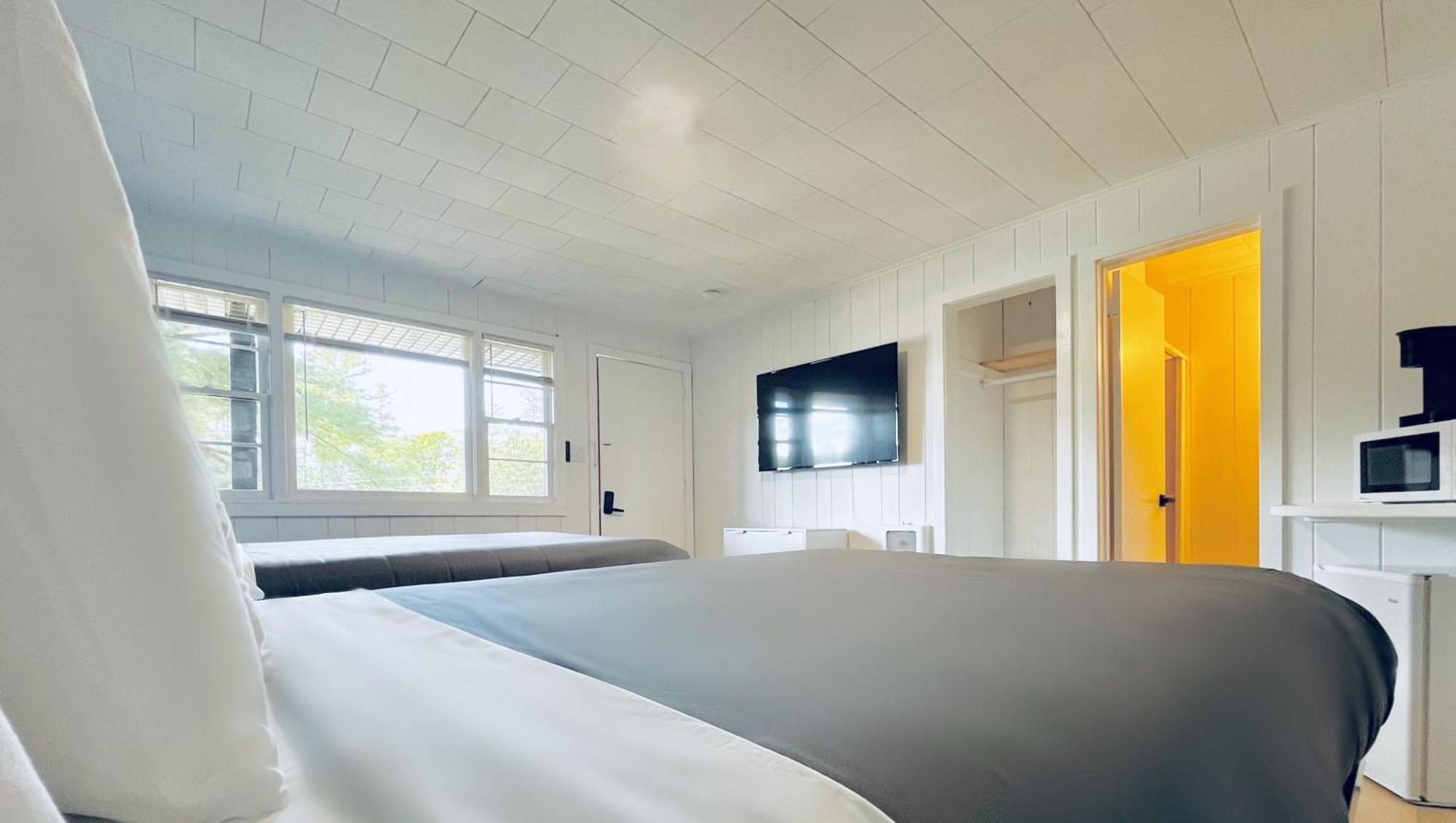 Motel Luzerne Lake Luzerne Εξωτερικό φωτογραφία
