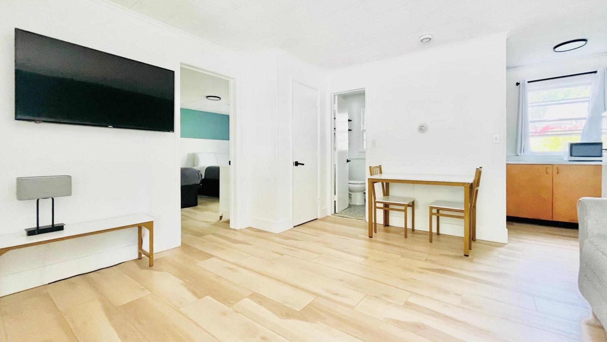 Motel Luzerne Lake Luzerne Εξωτερικό φωτογραφία