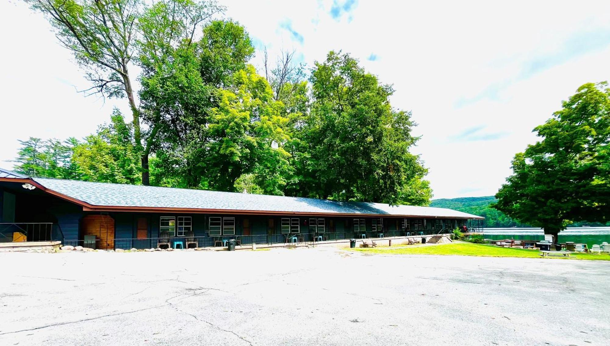 Motel Luzerne Lake Luzerne Εξωτερικό φωτογραφία