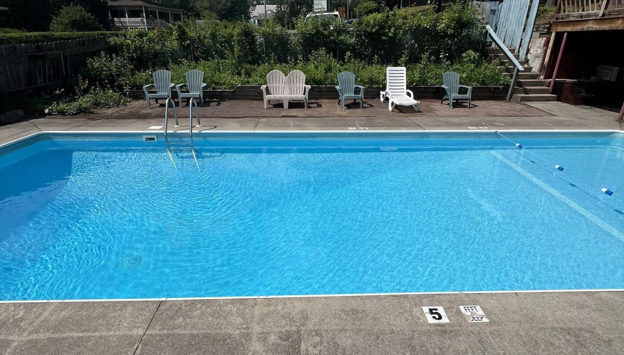 Motel Luzerne Lake Luzerne Εξωτερικό φωτογραφία