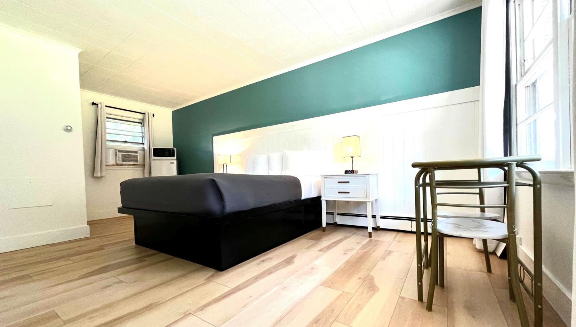 Motel Luzerne Lake Luzerne Εξωτερικό φωτογραφία